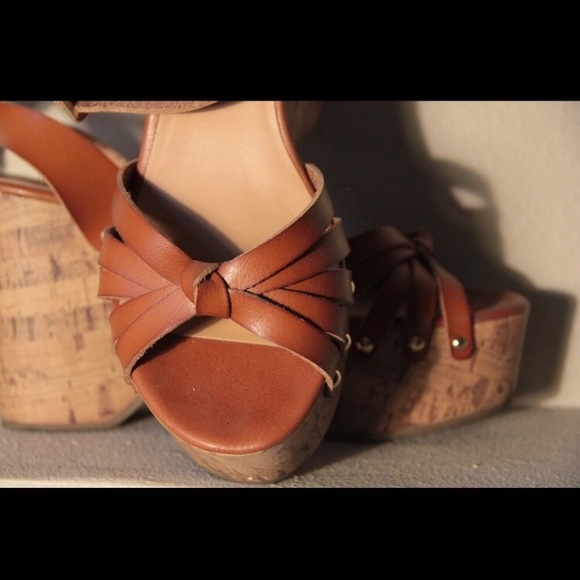 cork & faux leather wedges - Picture 2 of 2
